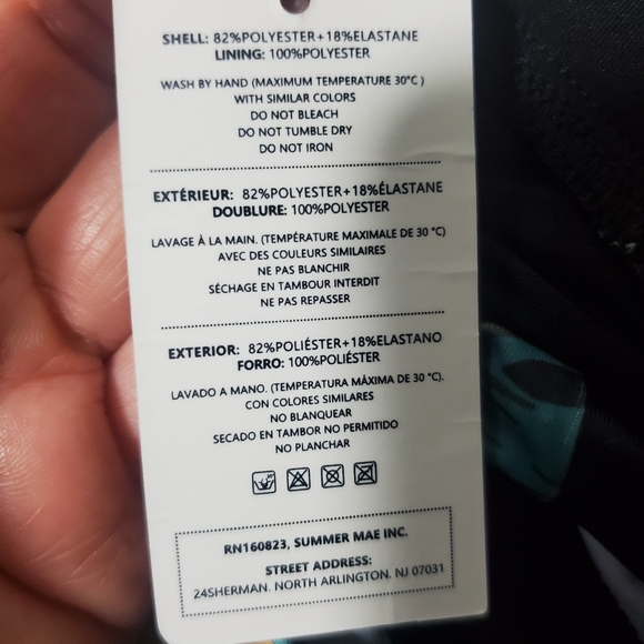 Hello Summer! Black Floral Swim Dress L. - Picture 7 of 7